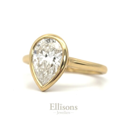 18ct Gold Pear cut Diamond Bezel set Solitaire ring